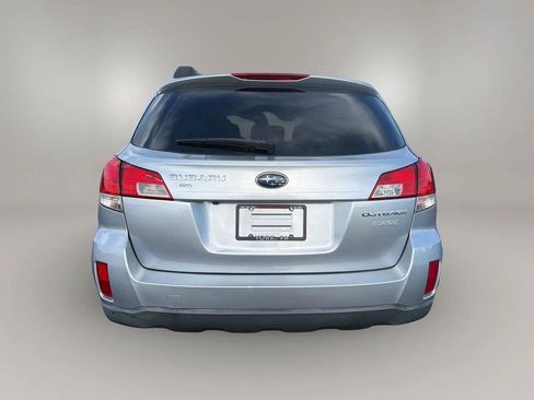 Used 2012 Subaru Outback 2.5i Limited w/ Moonroof Pkg AWD/4WD image 6
