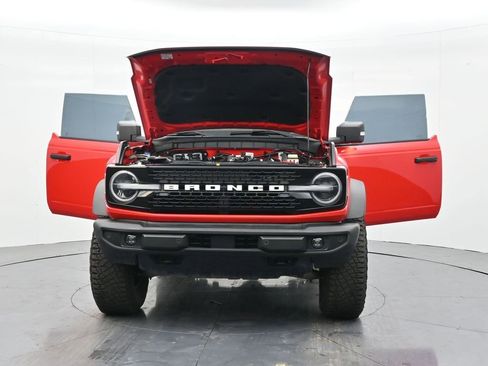 Used 2022 Ford Bronco Wildtrak image 38