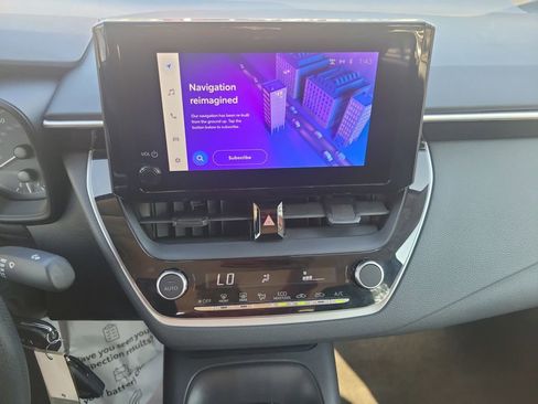 Used 2024 Toyota Corolla LE image 22