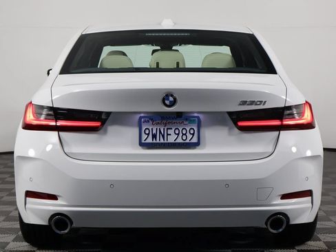 Certified 2026 BMW 330i Sedan w/ Premium Package RWD image 5