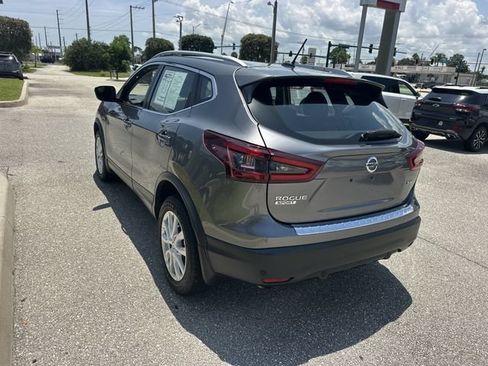 Used 2021 Nissan Rogue Sport SV FWD image 9