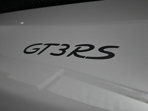 Used 2019 Porsche 911 GT3 RS image 22