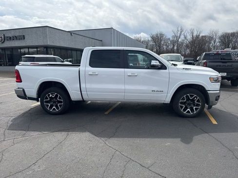 Used 2025 RAM 1500 Laramie image 11