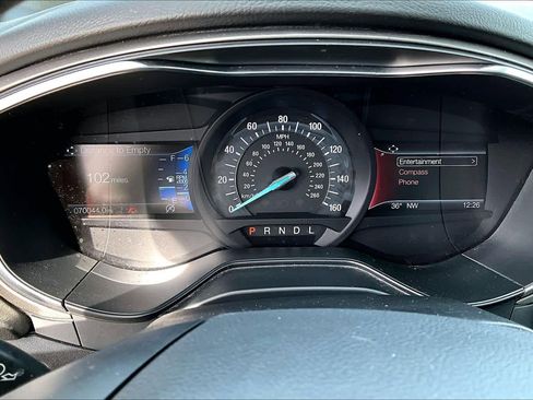 Used 2020 Ford Fusion SE image 27