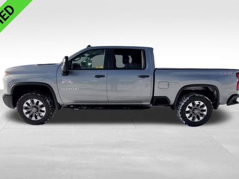 Used 2025 Chevrolet Silverado 2500 Custom w/ Custom Value Package image 6