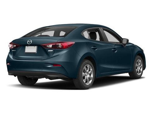 Used 2017 MAZDA MAZDA3 Sport FWD image 2