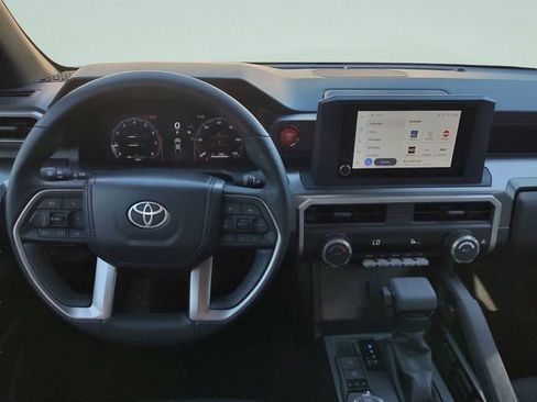 Used 2024 Toyota Tacoma TRD Off-Road AWD/4WD image 10