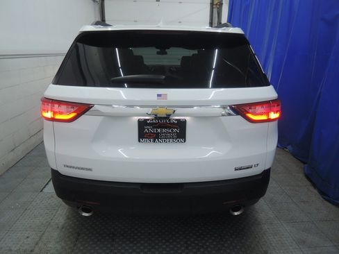 Used 2020 Chevrolet Traverse LT w/ LT Premium Package image 8