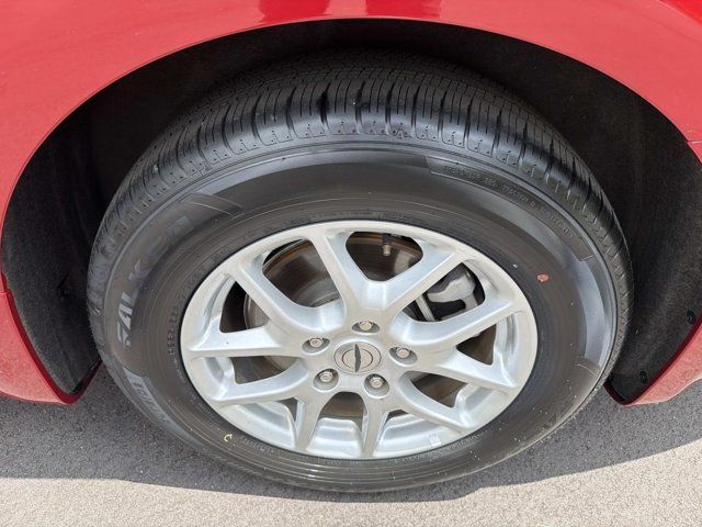 Used 2025 Chrysler Pacifica Select FWD image 29