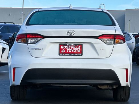 Used 2024 Toyota Corolla LE image 8