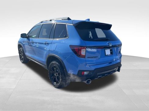 Used 2024 Honda Passport TrailSport image 5