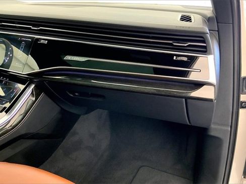 Certified 2023 Audi Q7 2.0T Premium w/ Convenience Package image 16