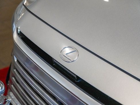 Used 2025 Lexus TX 500h AWD w/ Technology Package image 3