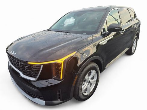 New 2026 Kia Sorento LX image 8