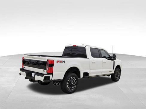 Used 2026 Ford F250 Platinum AWD/4WD image 4