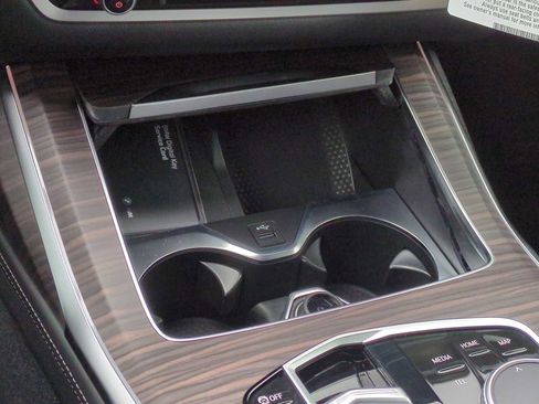 New 2026 BMW X7 xDrive40i w/ M Sport Package image 32