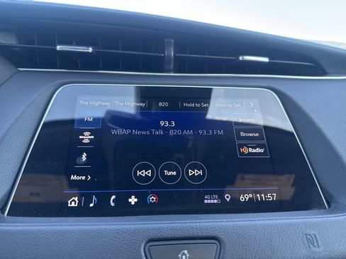 Used 2019 Cadillac XT4 Premium Luxury image 44