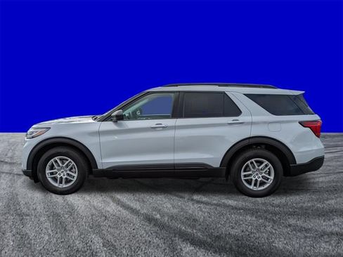 Certified 2026 Ford Explorer Active w/ Active Comfort Package RWD image 7
