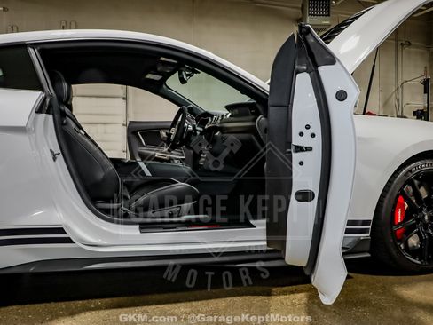 Used 2020 Ford Mustang Shelby GT500 w/ Technology Package RWD image 73