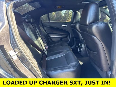 Used 2019 Dodge Charger SXT w/ Leather Interior Group image 26