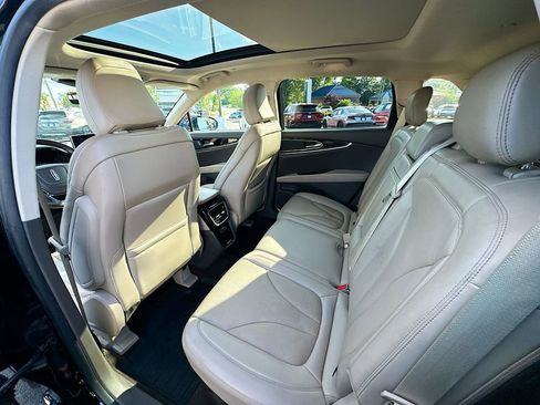 Used 2023 Lincoln Nautilus Reserve w/ Monochromatic Package AWD/4WD image 4