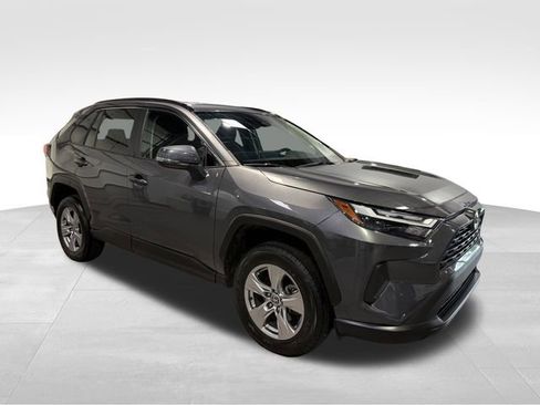 Used 2023 Toyota RAV4 XLE image 1