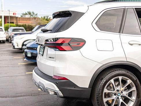 Used 2024 BMW X5 xDrive40i w/ Parking Assistance Package AWD/4WD image 13