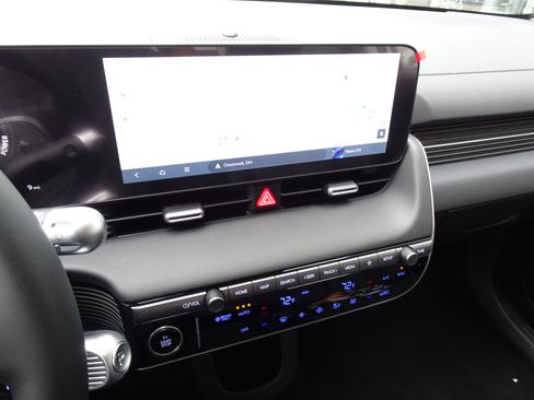 New 2026 Hyundai Ioniq 5 SEL image 16