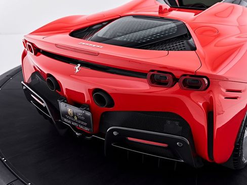 Used 2024 Ferrari SF90 Spider AWD/4WD image 36