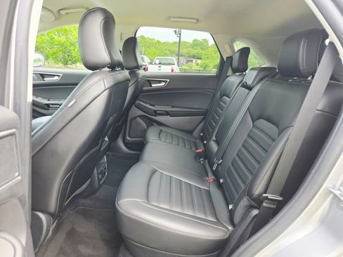 Used 2021 Ford Edge SEL w/ Convenience Package AWD/4WD image 16