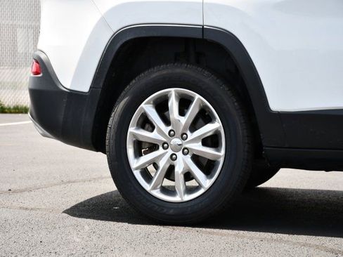 Used 2015 Jeep Cherokee Limited AWD/4WD image 10