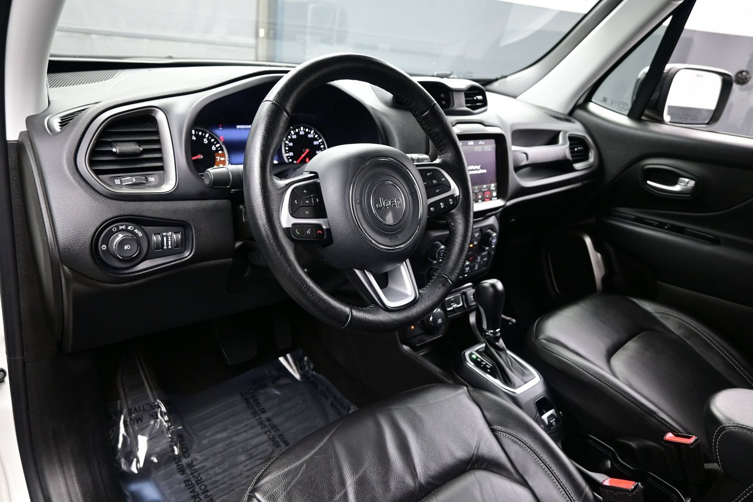 Used 2023 Jeep Renegade Limited AWD/4WD image 16