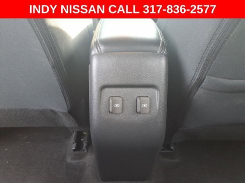 Used 2024 Nissan Kicks SR image 26