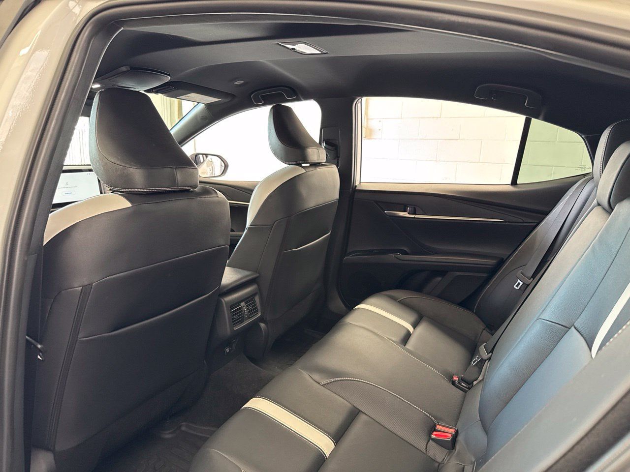 Used 2026 Toyota Camry SE w/ Multimedia Upgrade Package FWD image 38