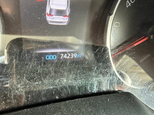 Used 2022 Toyota RAV4 XLE Premium AWD/4WD image 9