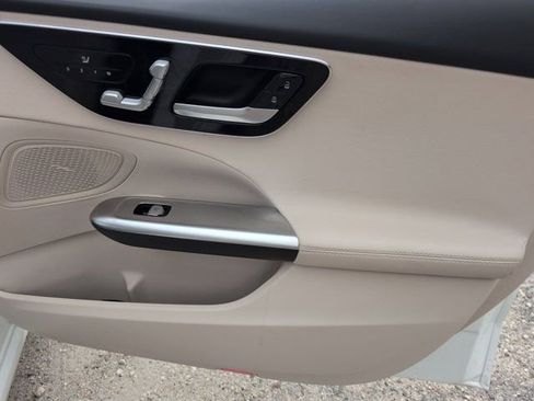 Used 2025 Mercedes-Benz C 300 Sedan image 32