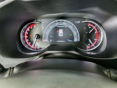 Used 2025 Toyota RAV4 XLE Premium FWD image 19