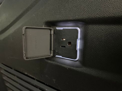 Used 2021 Chevrolet Tahoe LT image 40