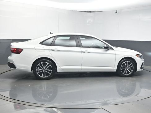 New 2026 Volkswagen Jetta Sport FWD image 8
