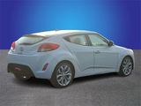 Used 2013 Hyundai Veloster w/ Style Pkg image 4