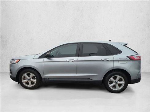 Used 2020 Ford Edge SE image 9