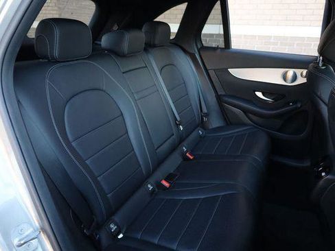 Used 2019 Mercedes-Benz GLC 300 4MATIC image 19