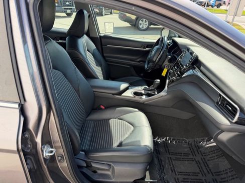 Used 2023 Toyota Camry SE FWD image 19