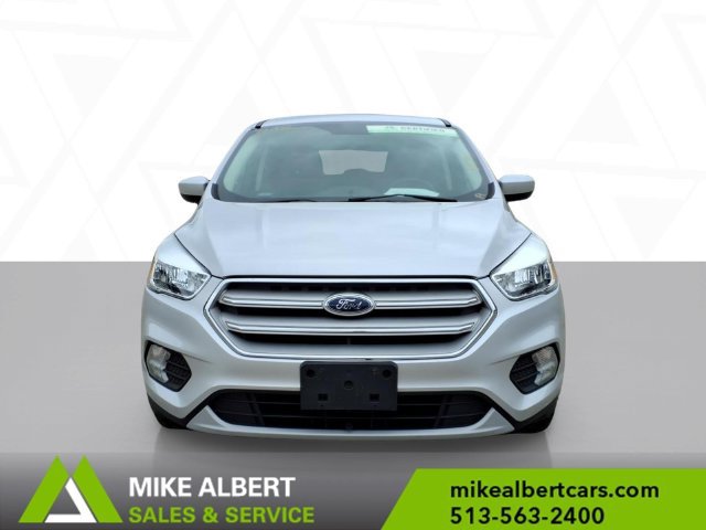 Used 2019 Ford Escape SE FWD image 2