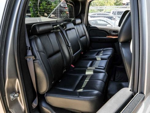 Used 2012 Chevrolet Avalanche LT w/ All-Star Edition image 30