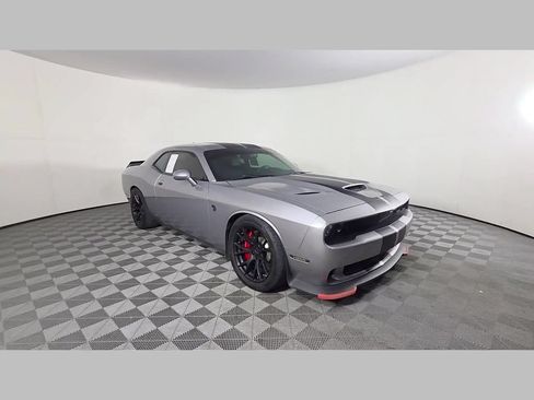 Used 2016 Dodge Challenger SRT Hellcat RWD image 53