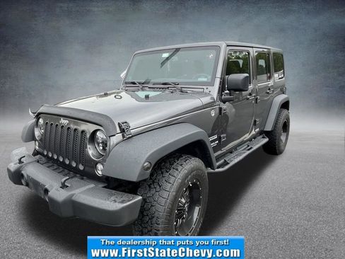Used 2014 Jeep Wrangler Unlimited Sport w/ Quick Order Package 24S AWD/4WD image 1