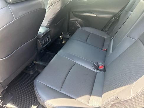 Used 2024 Toyota Venza Limited AWD/4WD image 4