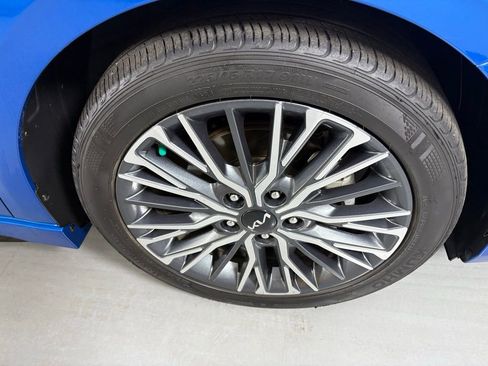 Used 2023 Kia Forte GT-Line w/ GT-Line Premium Package image 11