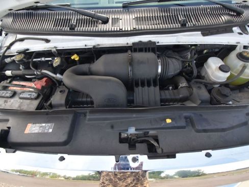 Used 2019 Ford E-350 and Econoline 350 Super Duty w/ Power Windows & Locks Group image 45